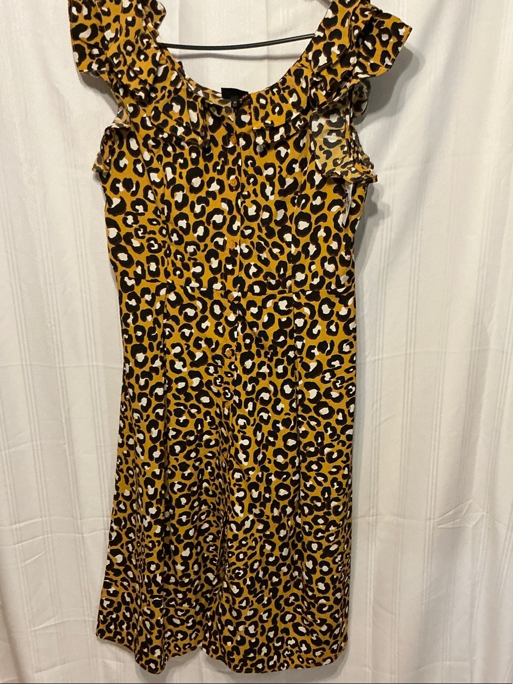 Who What Wear Mustard Leopard Print Ruffle Shoulder Dress SZ M